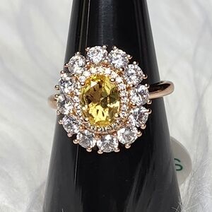 Ring Oval Citrine and Cubic Zirconia on Rose Gold Lemon Sunflower vibes Size 8